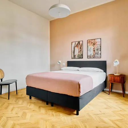 Limehome Via Guelfa 4*