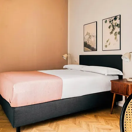 Limehome Via Guelfa 4*