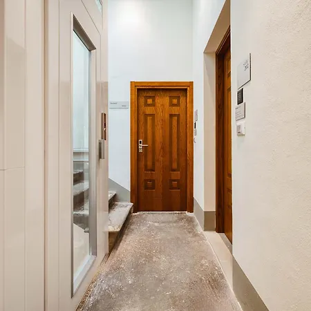 Limehome Via Guelfa Aparthotel 4*
