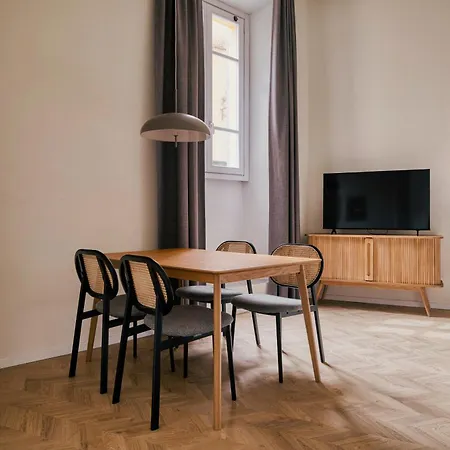 Limehome Via Guelfa Lägenhetshotell